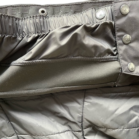 Peak Performance Woman’s Winter Jacket - Picture 9 of 10